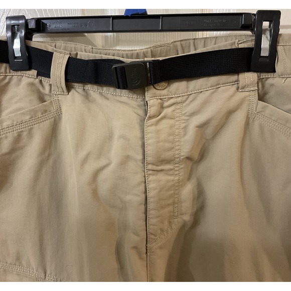 The North Face Convertible Cargo Pants Mens XXL Short Khaki Belted Nylon Hiking - Picture 4 of 16